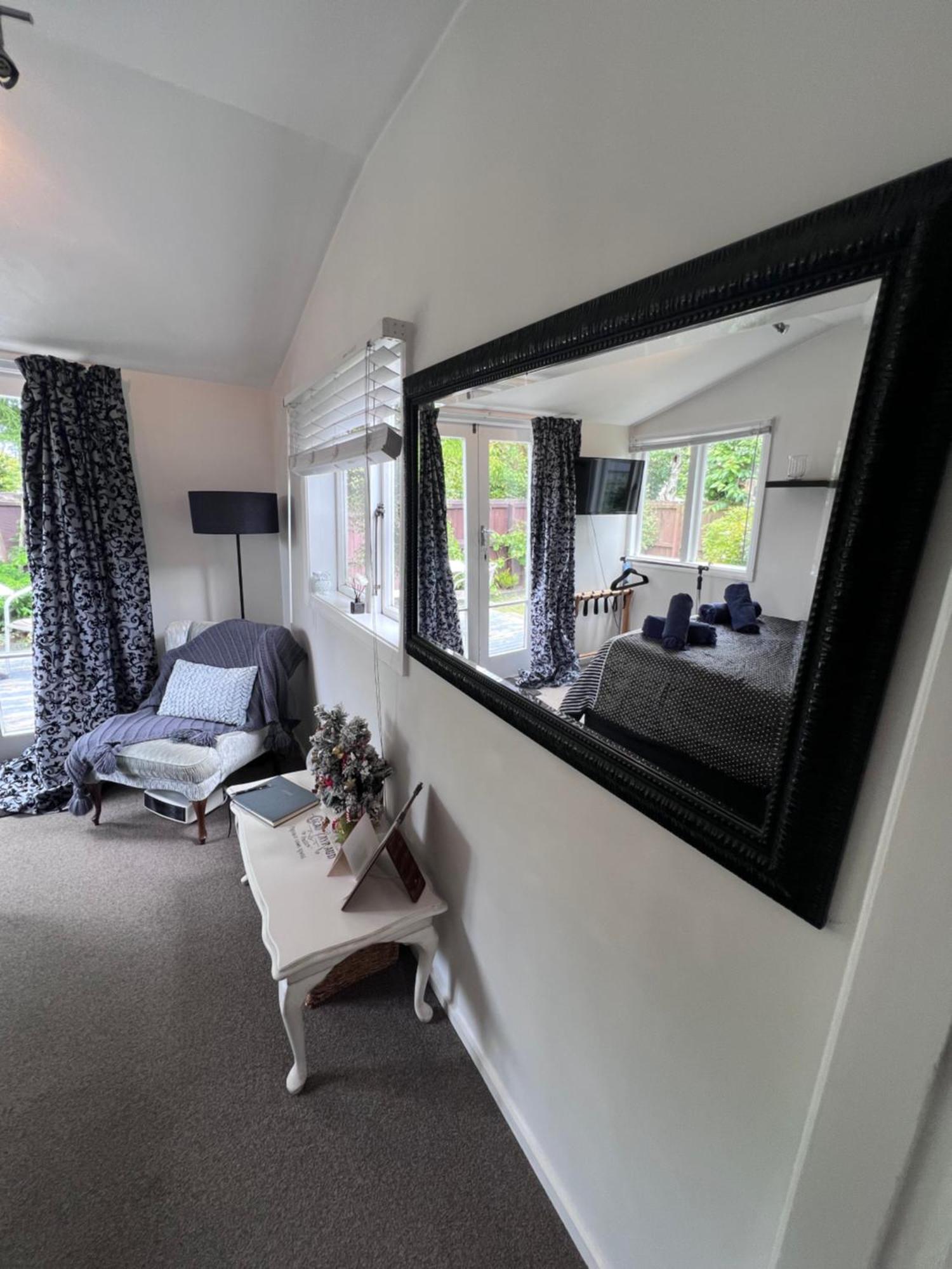 Gorgeous Villa, 7 Minutes From Airport Christchurch Exterior foto